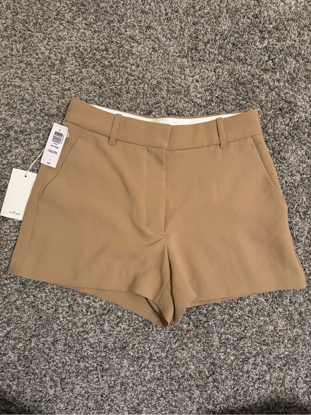 ✨ Ultra Rare NWT Wilfred Anthem Shorts | Gold Camel | Size 4 | Discontinued